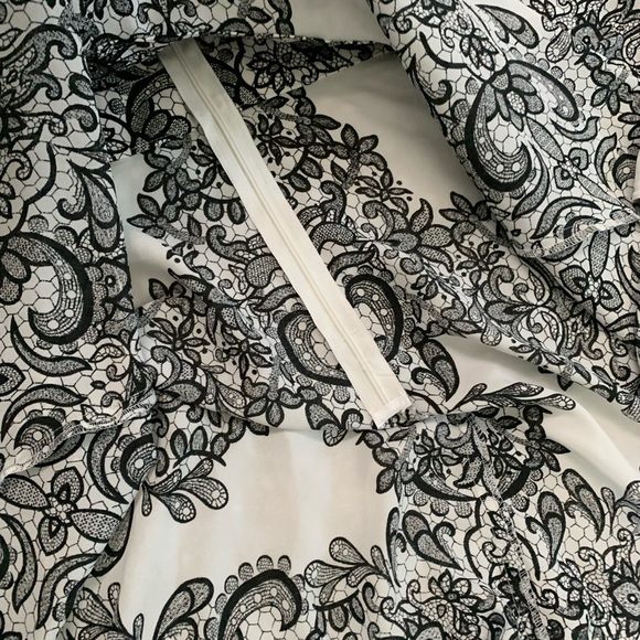 INC International Concepts Black and White Sheer Sleeveless Dress Size 10P - Picture 5 of 15